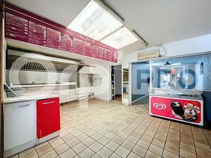 LOCAL COMMERCIAL A VENDRE