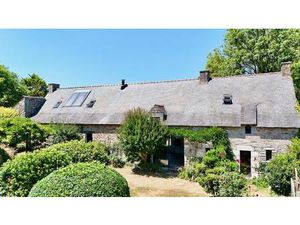 Longère 300m2 - terrain 4000m2 - 5 chambres - St.Nolff 10 Mn Gare De Vannes