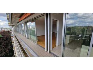 Appartement rénové 2 chambres avec terrasse