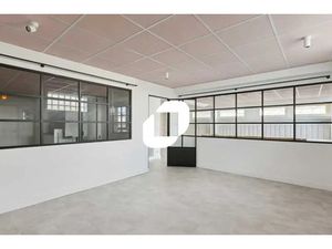 A LOUER  Bureaux atypiques proches métro ligne 7