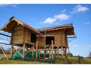 CHALET EN CONSTRUCTION – VUE CHAÎNE DES PUYS – TERRAIN 2 000 m²