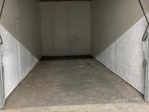 Box fermé sain Résidence Saint Michel accès Rue Mère Ozerais