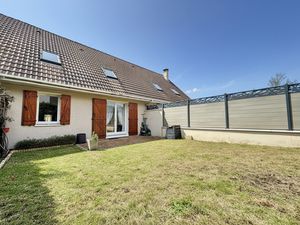 A vendre proche des groupes scolaires maison 3 chambres !