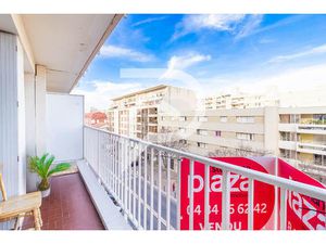 A VENDRE QRT LA JOLIETTE appartement lumineux 63 m² Marseille 13003