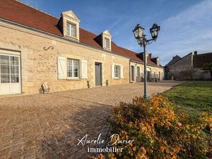 Maison de 7 chambres de luxe en vente à Bléré  Centre