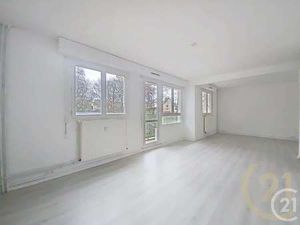 Vente Appartement 4 pièces à Saint-Maurice-d'Ételan (76330) : à vendre 4 pièces / 82m² Sai