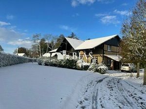 Maison de luxe de 10 pièces en vente à Lisieux  France