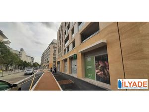LOCAL COMMERCIAL OU BUREAUX A LOUER