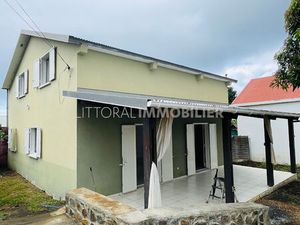 Maison T4 de 141 17 m2 - VILLÈLE