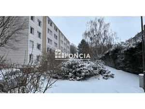 DOUBLE ORIENTATION EST/OUEST SANS VIS A VIS SUR JARDINS