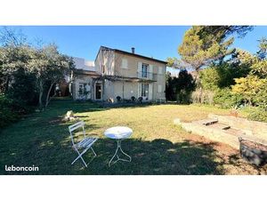 Propriété 5 pièces 165 m²