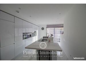 Maison 7 pièces 140 m²