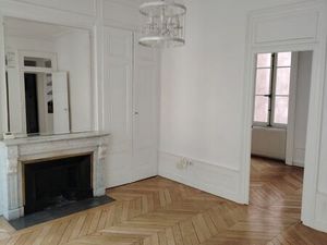 À louer T2 Bis non meublé - Quartier TÊTE D’OR - Métro MASSENA - Lycée du Parc - 69006 LYO