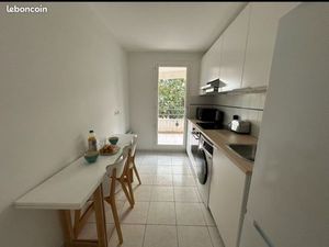 50m2 meublé-terrasse-13009