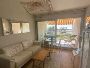Loue T2 42 m2 + parking  Palavas  1ere ligne vue mer  terrasse  1er étage meublé tout équi