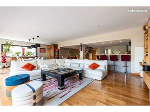 Maison 215 m2 - EYQUEMS / ST AUGUSTIN