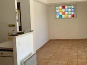 Apparemment T3 avec terrasse