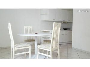 T2 lumineux 30 m² à 2 minutes du métro Marbrerie