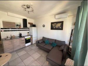 Lou cavaou ou bas de maison à louer