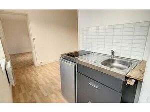 Location appartement  m² T-1 à Lille  518 €