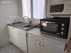 STUDIO à louer à l'année à ROYAN