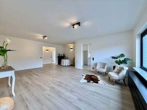 Appartement à vendre à Deurne € 299.000 (LJG8M) - First-Estate | Zimmo