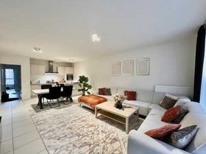 Lichtrijk 2-slaapkamerappartement met terras