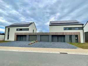 Superbe maison mitoyenne à vendre à Bonnert .