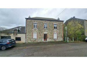 Maison en pierres du pays  2 ch   avec jardin à restaurer