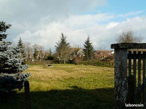 Terrain 730 m² SAINT TRIVIER DE COURTES