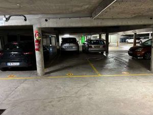 Vente Garage et parking à Rezé (44400) : à vendre / Rezé