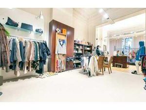 Louise : rez commercial ±110m²  loué 20.000 €/an