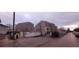 Place de parking couverte