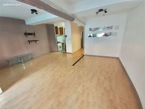 Pamiers grand T3 avec terrasse