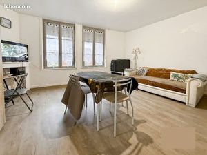 Appartement Studio à REVIN en location