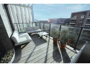 Studio spacieux avec coin nuit et terrasse ensoleillée pr...