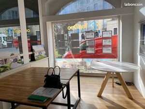 Local 52 m² BOURG EN BRESSE