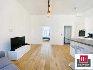 Superbe Appt 1ch + Bureau/dressing avec BALCON