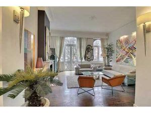 COLIVING HAUT DE GAMME POUR EXPATS AU CINQUENTENAIRE