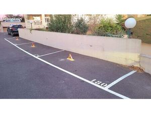 2 Places de parking extérieurs voiture Résidence Fermée Le Tivoli des Fleurs Cannes la Boc