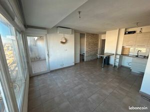 2 pièces dernier étage avec terrasse et parking – Cagnes-sur-Mer (Saint Jean)