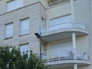 Grand studio 33 m²  dernier étage  lumineux – résidence de standing – Corbeil