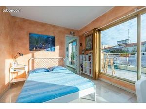 Top grand studio/t1 musiciens coeur de ville 6° et avant dernier étage très grande terrass