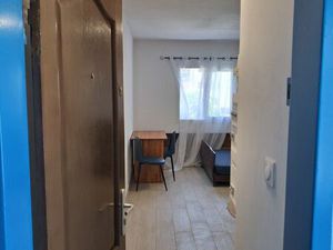 Studio rénové – cashflow positif – 1er achat ou investissement – 79 000