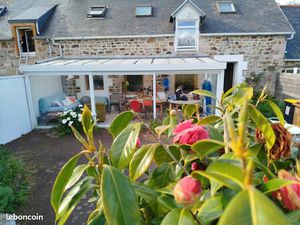 Maison entre campagne et mer