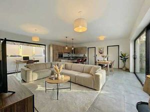 Maison moderne avec jardin ensoleillé à vendre à Baardegem