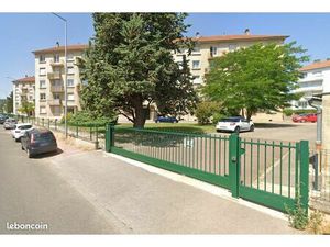 A vendre appartement viager occupe