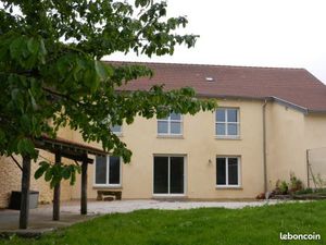 Maison de village mitoyenne 157m²