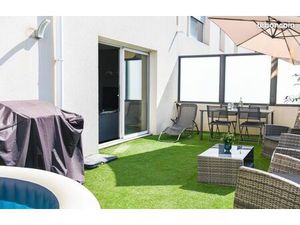 Appartement T2 avec grande terrasse et box