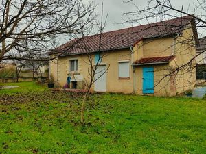 Maison indépendante avec garage et terrain